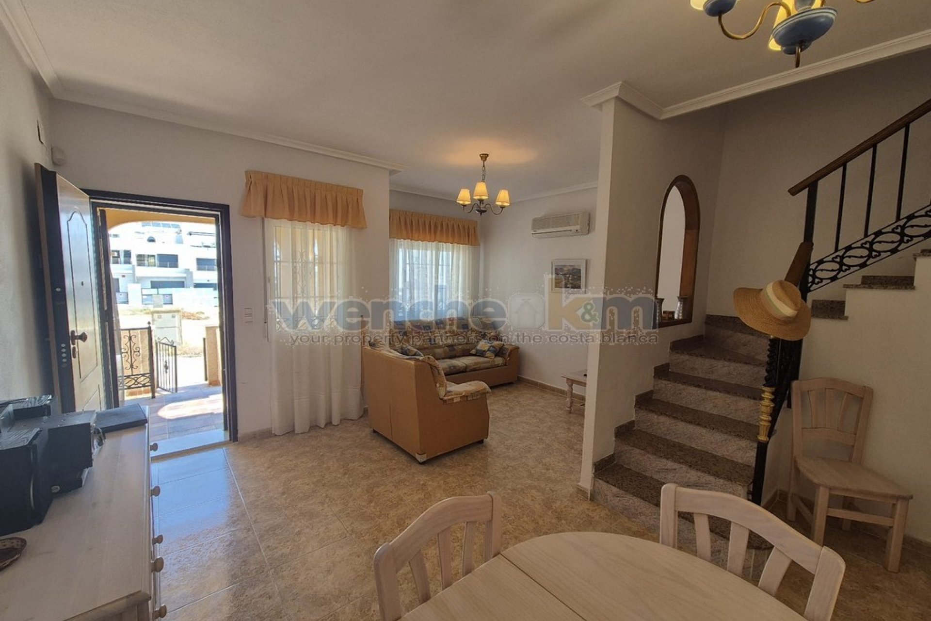 Resale - Terraced House -
Orihuela Costa - Villamartín