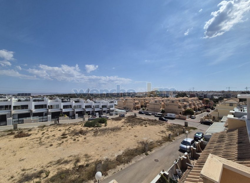 Resale - Terraced House -
Orihuela Costa - Villamartín