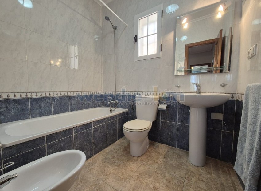 Resale - Terraced House -
Orihuela Costa - Villamartín
