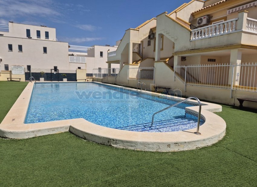 Reventa - Bungalow-Piso -
Orihuela Costa