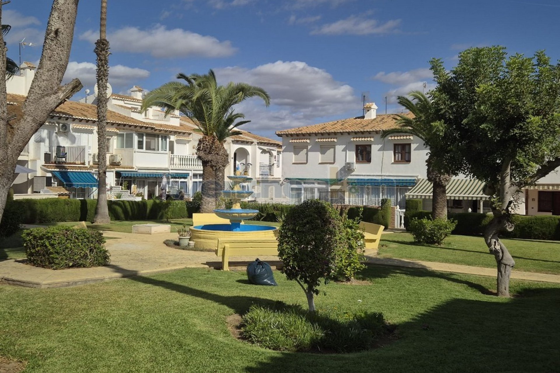 Reventa - Bungalow-Piso -
Torrevieja - Los Balcones