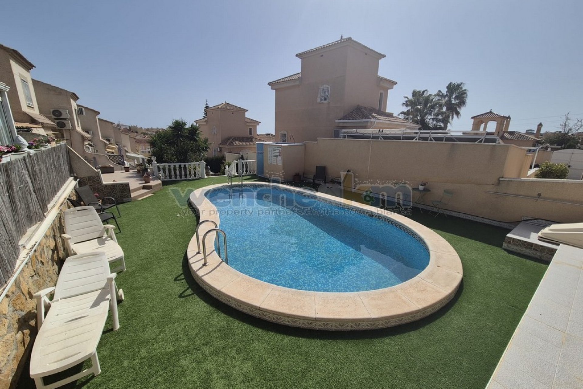 Reventa - Casa Adosada -
San Miguel de Salinas