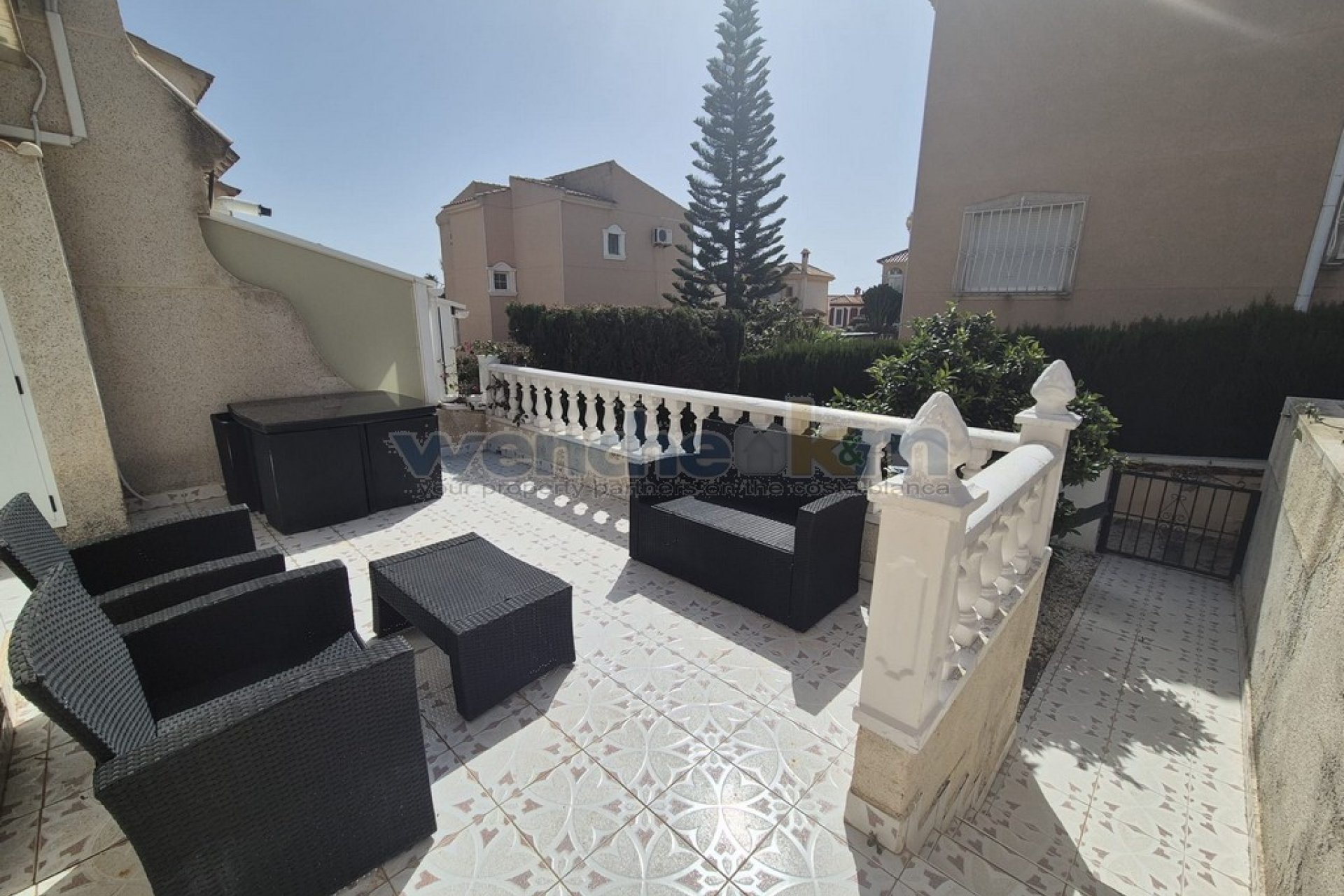 Reventa - Casa Adosada -
San Miguel de Salinas