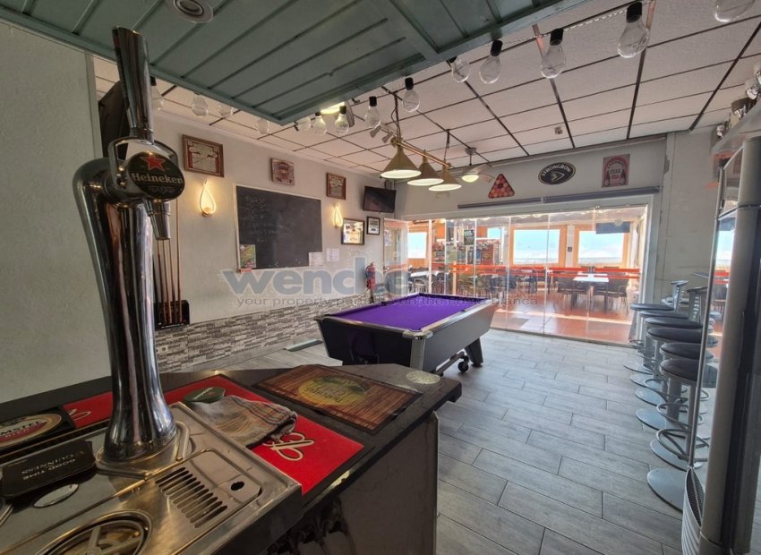 Reventa - Comercial -
Orihuela Costa - Los Altos