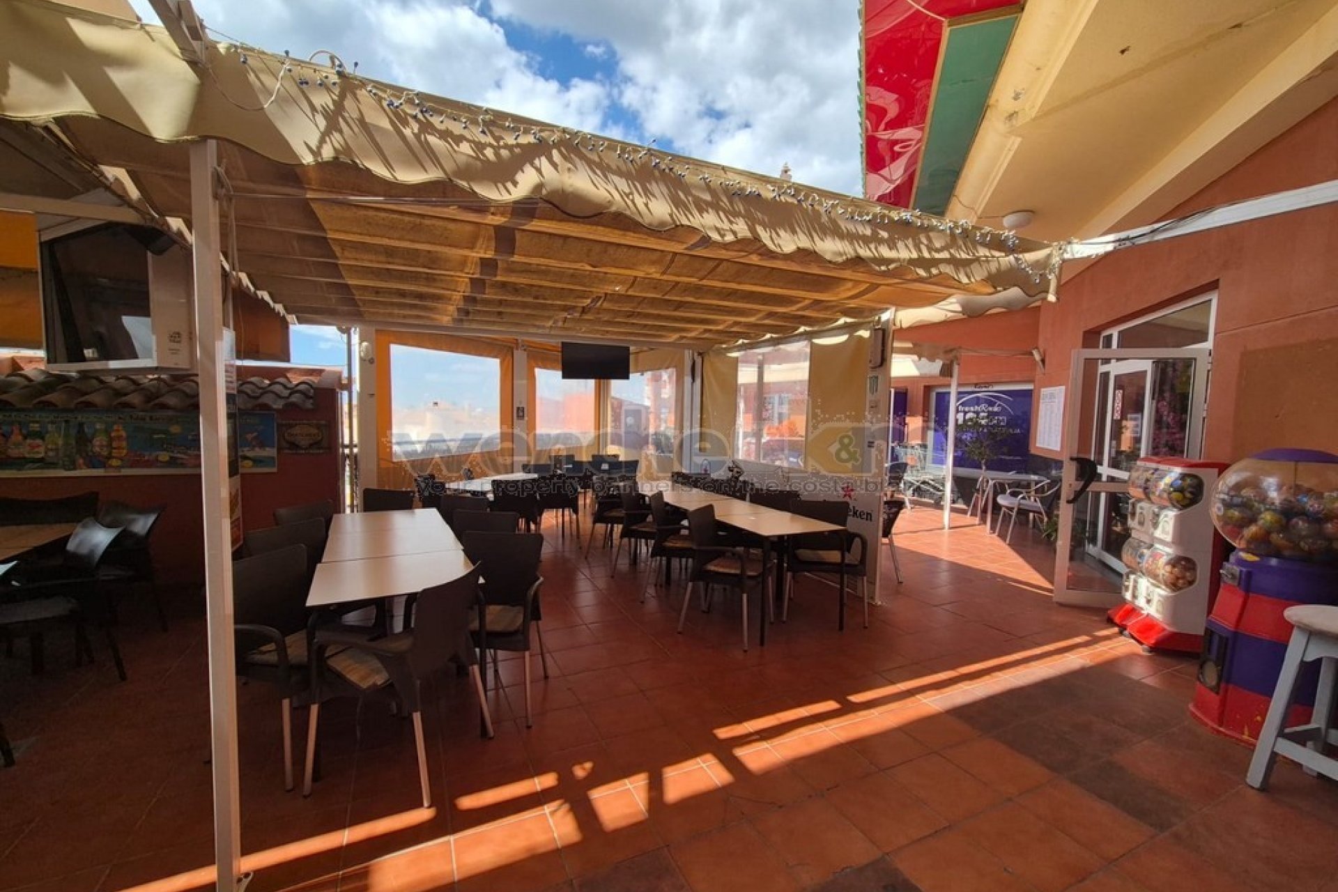 Reventa - Comercial -
Orihuela Costa - Los Altos