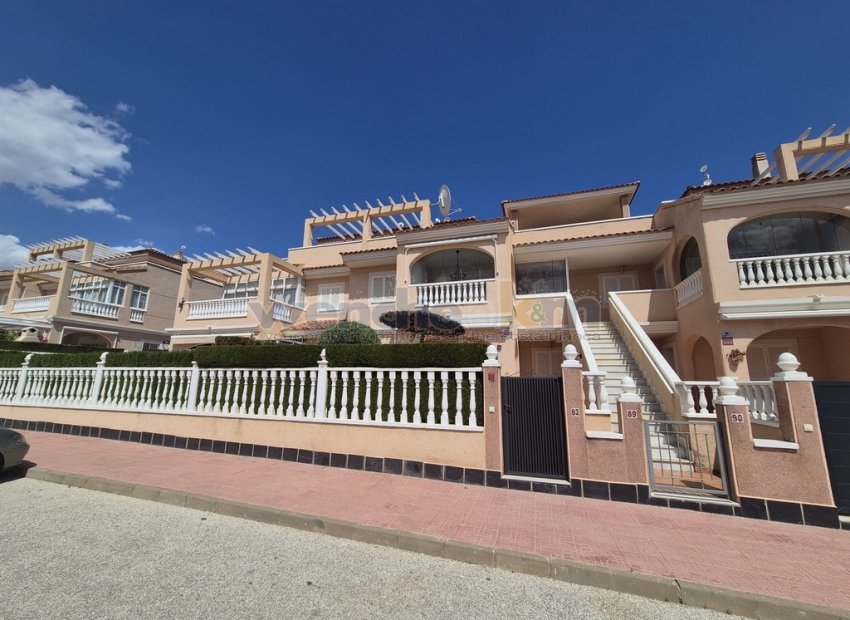 Reventa - Duplex -
Orihuela Costa - Playa Flamenca
