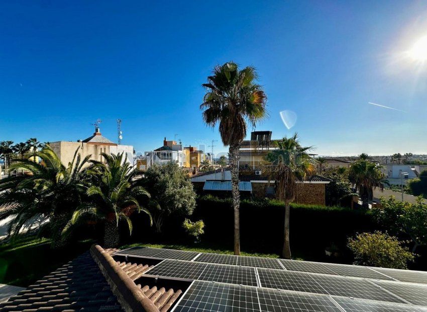 Reventa - Villa independiente -
Orihuela Costa - Los Balcones