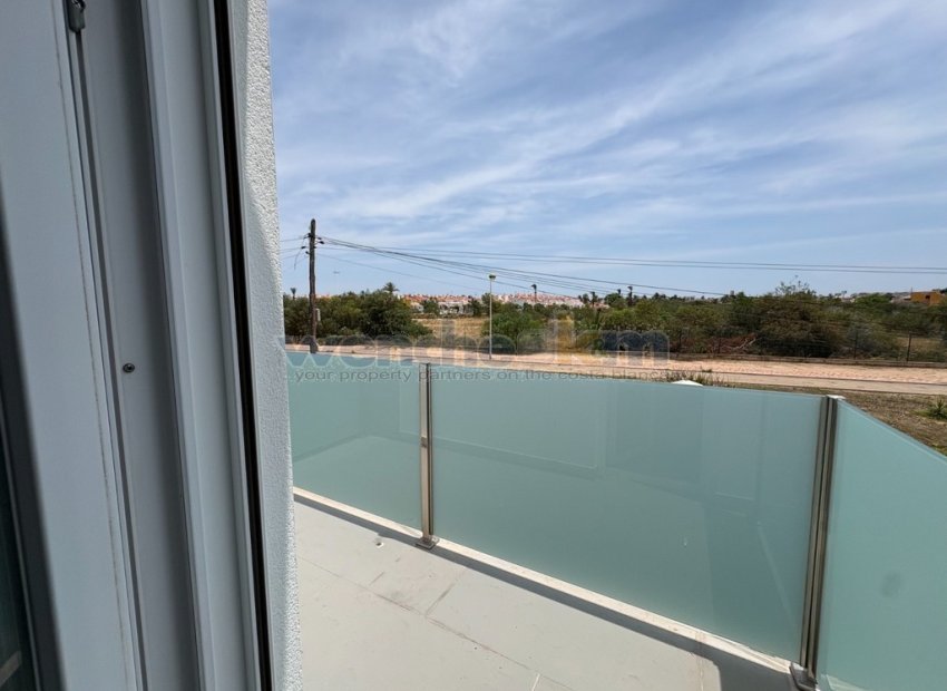 Reventa - Villa independiente -
Torrevieja - La Siesta - El Salado -  Torreta