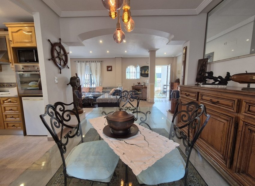 Revente - Villa individuelle -
Orihuela Costa - Los Altos