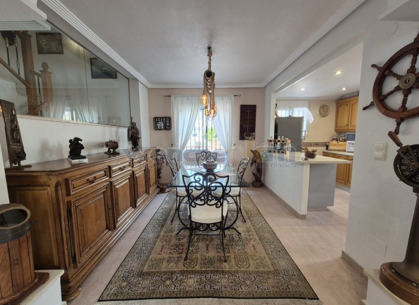 Revente - Villa individuelle -
Orihuela Costa - Los Altos