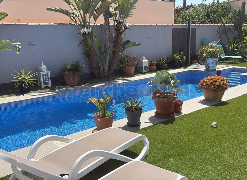 Revente - Villa individuelle -
Torrevieja - La Siesta - El Salado -  Torreta