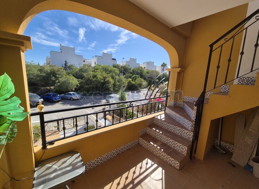 Videresalg - bungalow -
Orihuela Costa - Los Altos