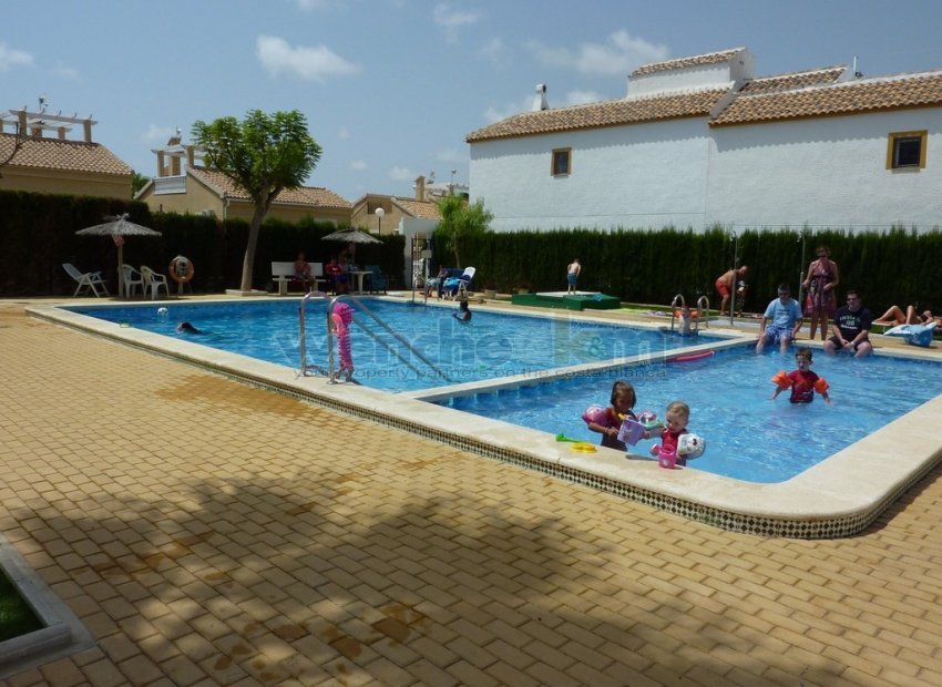 Videresalg - bungalow -
Orihuela Costa - Los Altos