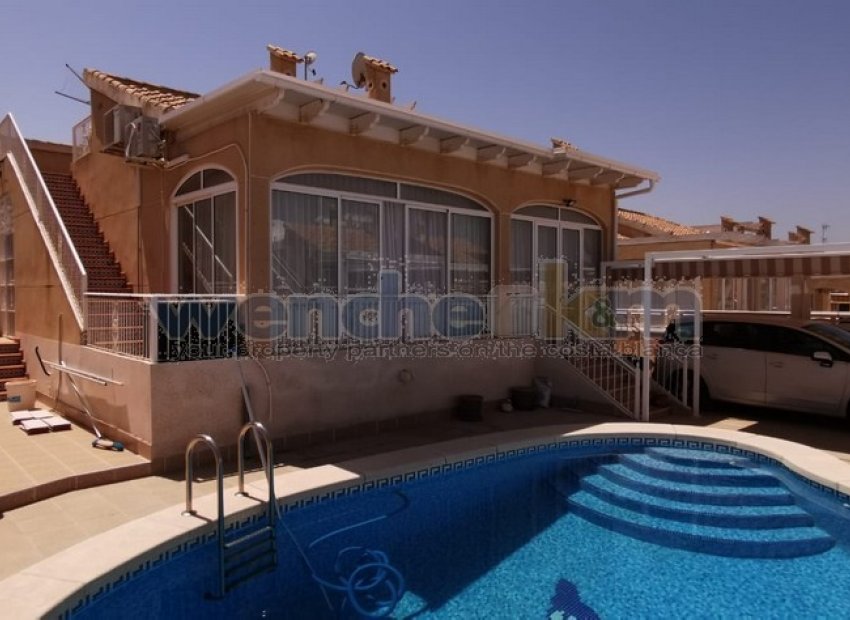 Videresalg - Frittliggende villa -
Orihuela Costa - Los Altos