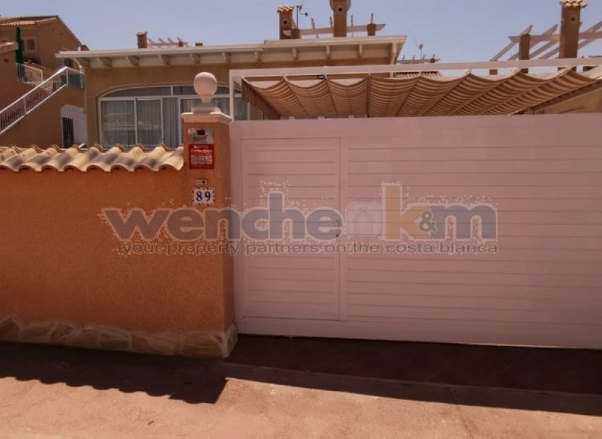 Videresalg - Frittliggende villa -
Orihuela Costa - Los Altos