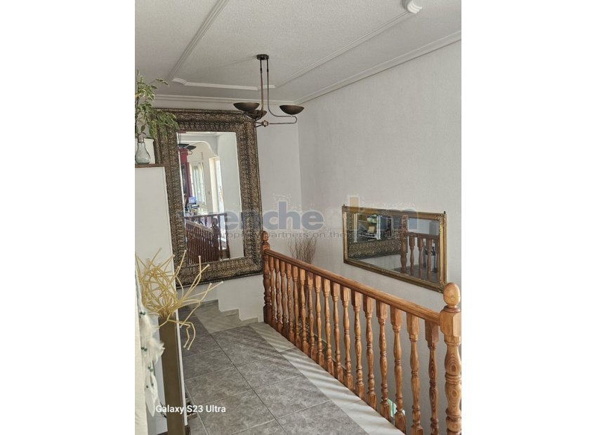 Videresalg - Frittliggende villa -
San Miguel de Salinas