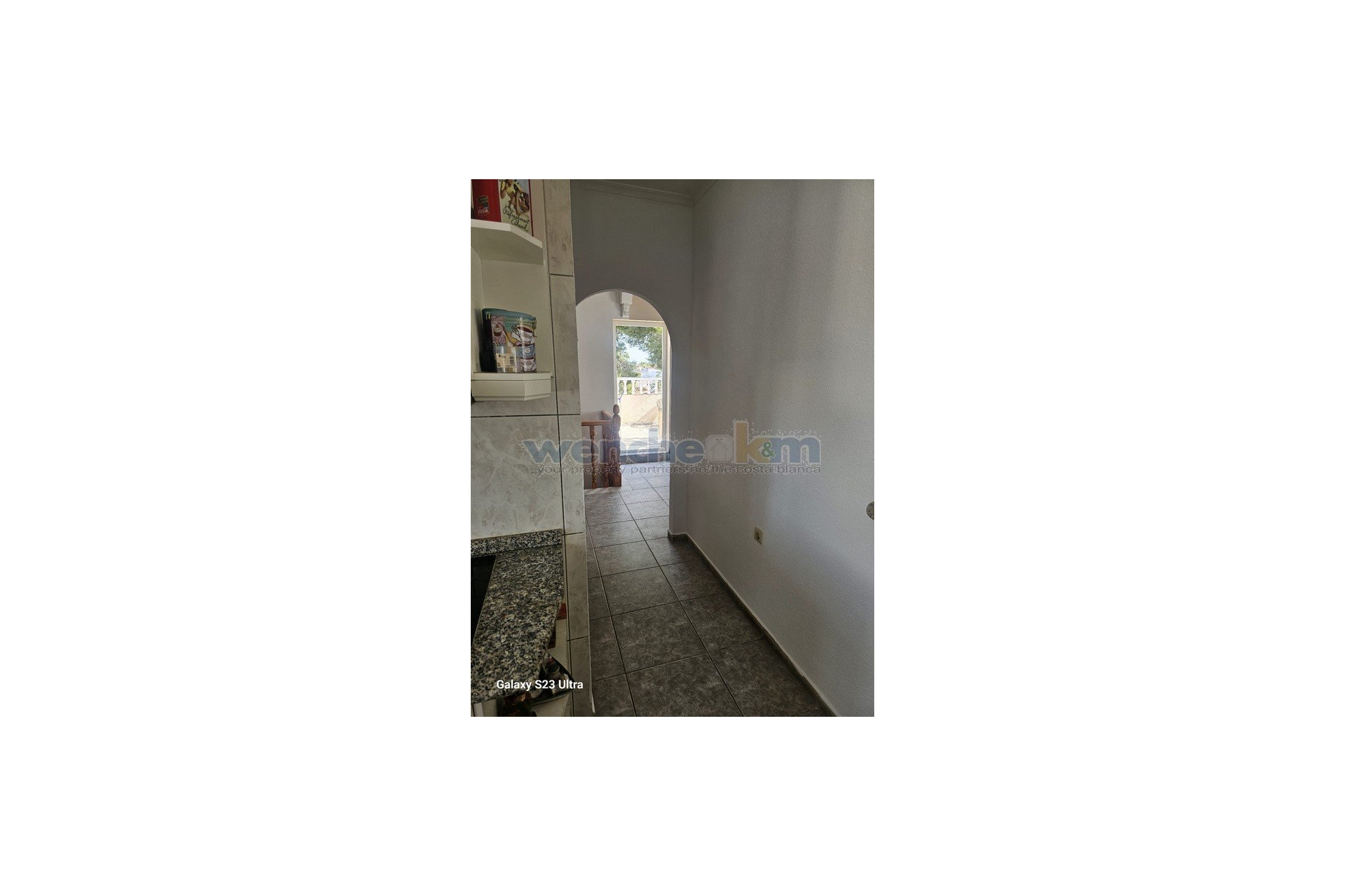Videresalg - Frittliggende villa -
San Miguel de Salinas