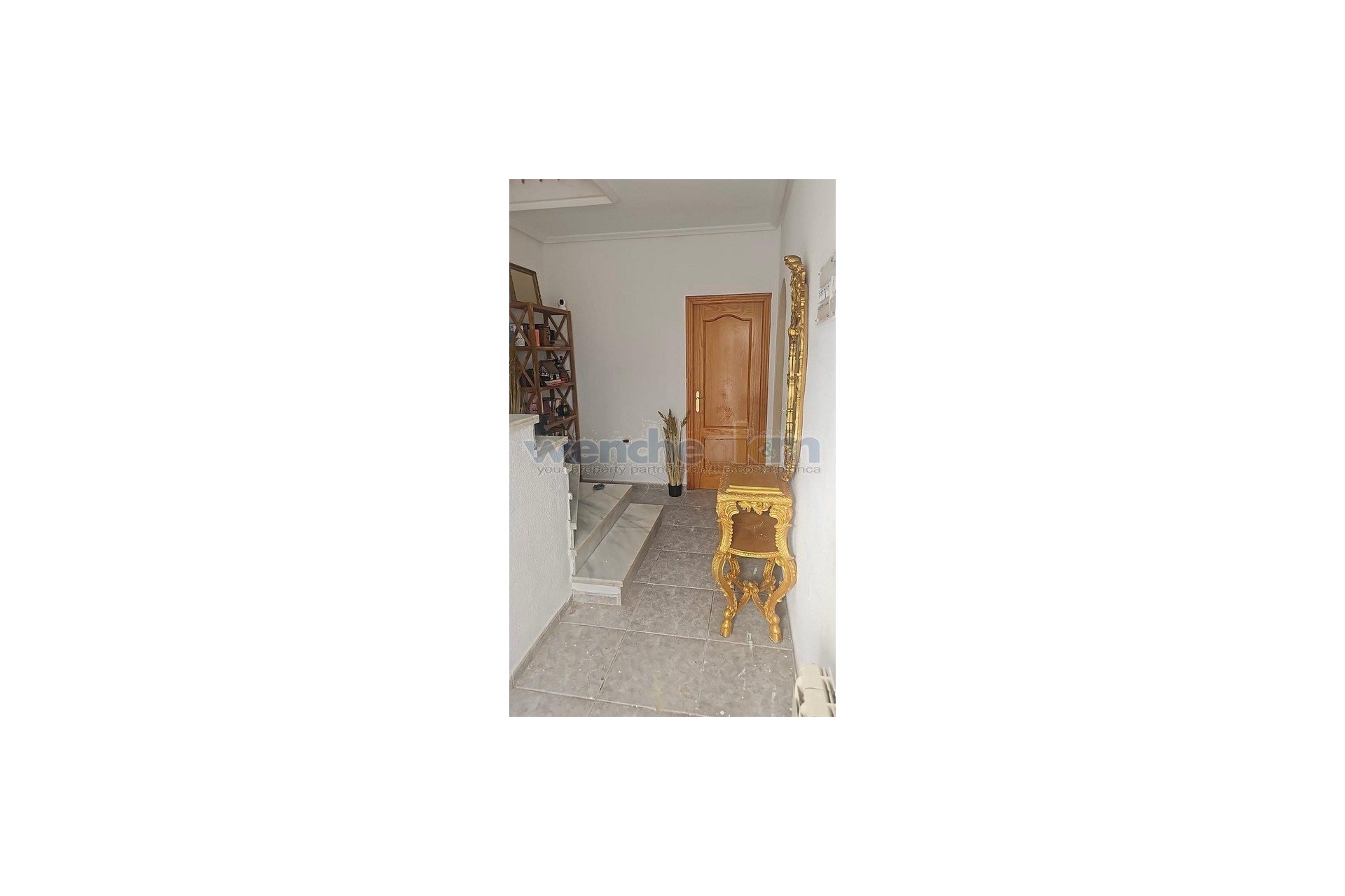 Videresalg - Frittliggende villa -
San Miguel de Salinas