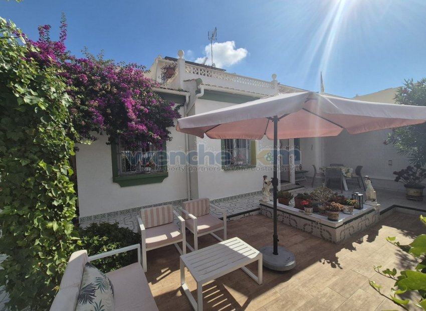 Videresalg - Quatro -
Orihuela Costa - La Florida