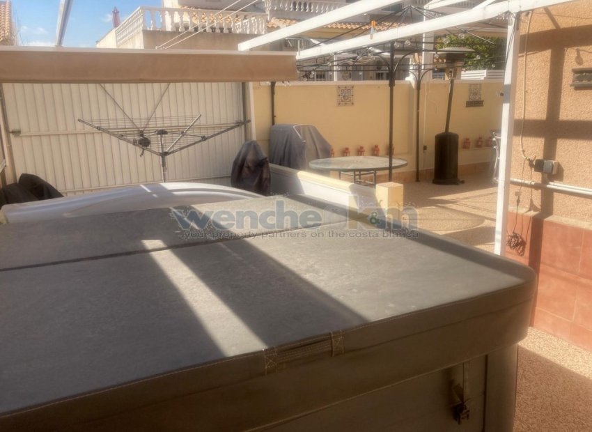 Videresalg - Quatro -
Orihuela Costa - La Florida