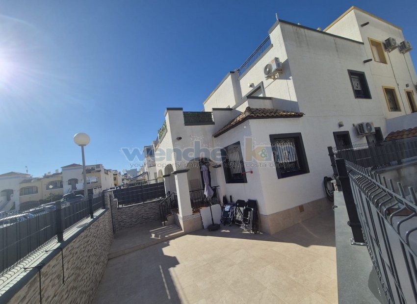 Videresalg - Quatro -
Orihuela Costa - Los Altos