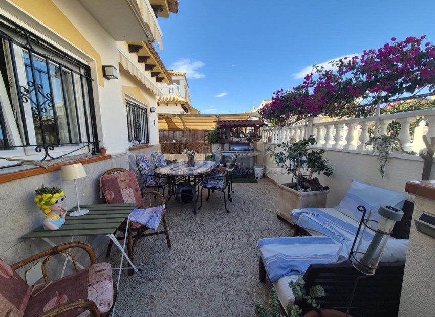 Videresalg - Quatro -
Orihuela Costa - Los Altos