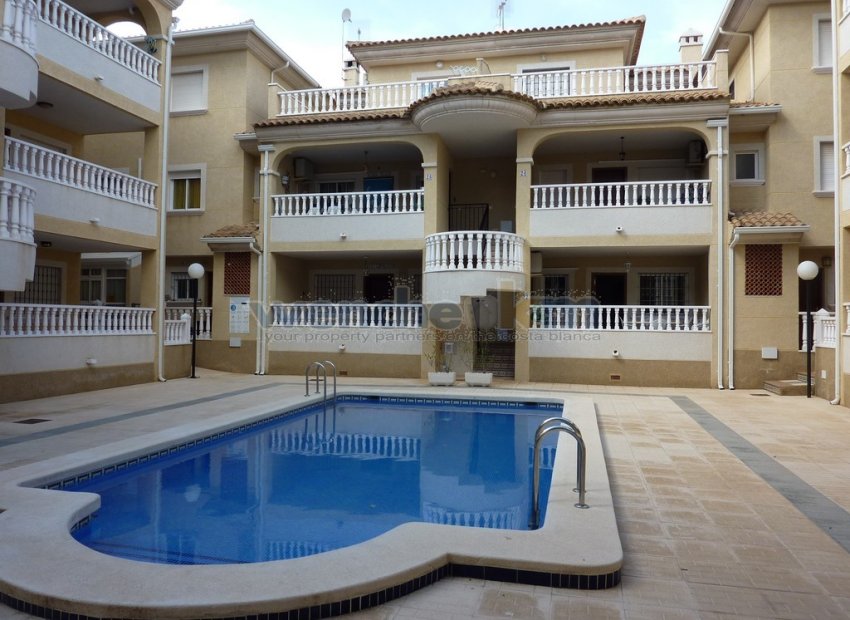 Videresalg - terraced -
Orihuela Costa - La Florida
