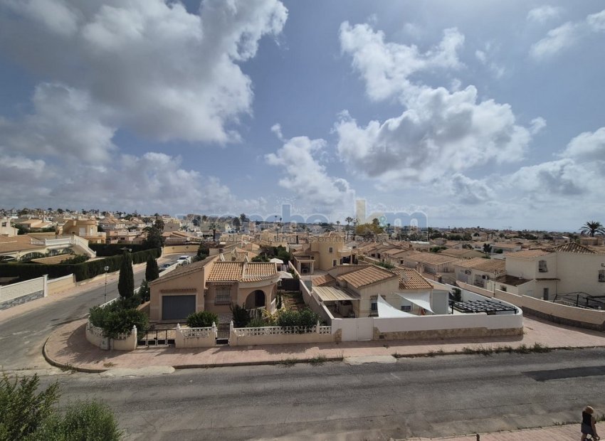 Videresalg - terraced -
Orihuela Costa - La Florida