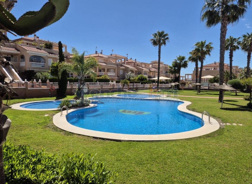 Videresalg - Tosidig -
Orihuela Costa - Playa Flamenca