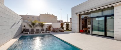 Villa independiente - Obra nueva -
            Pilar de la Horadada - NBH-80995