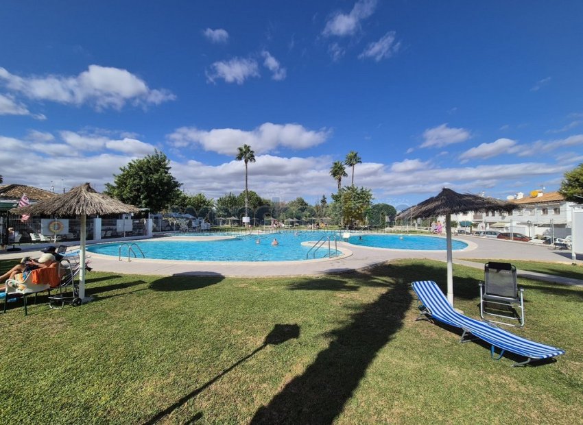 Wiederverkauf - Bungalow-Apartment -
Torrevieja - Los Balcones