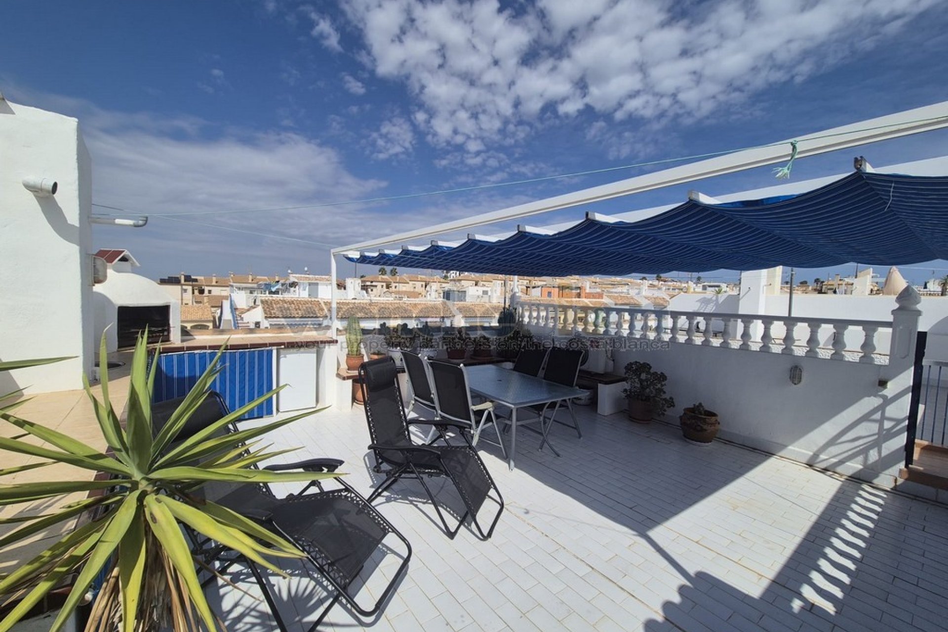 Wiederverkauf - bungalow -
Orihuela Costa - Los Altos