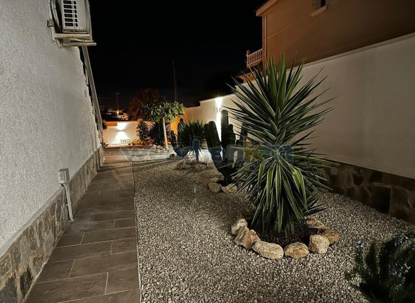 Wiederverkauf - Freistehende Villa -
Orihuela Costa - Los Balcones