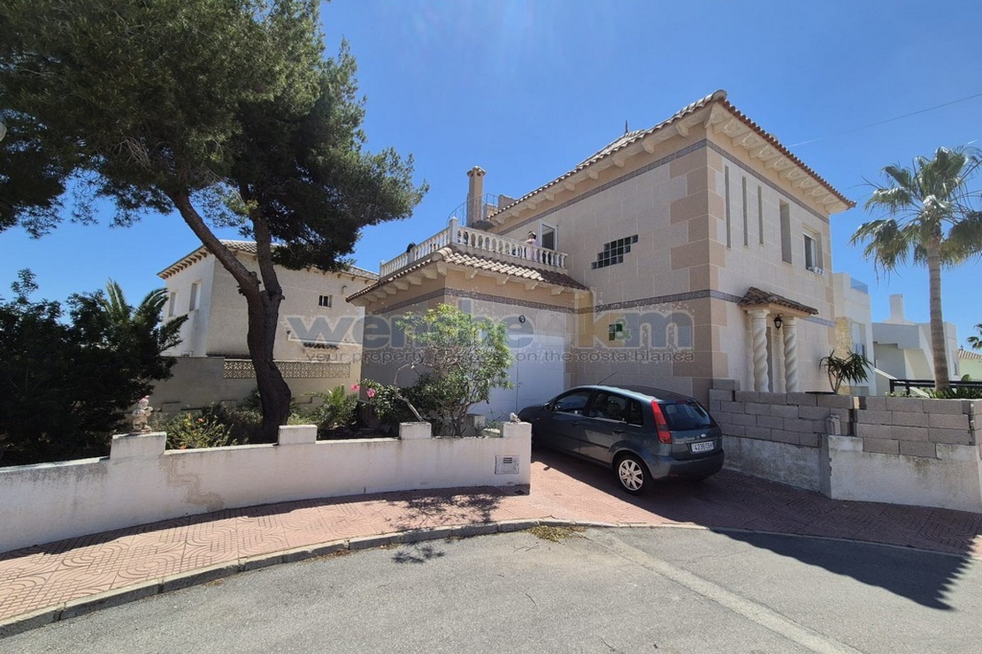 Wiederverkauf - Freistehende Villa -
San Miguel de Salinas