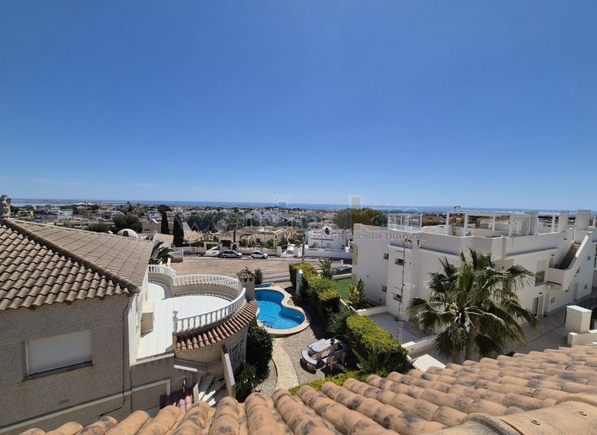Wiederverkauf - Freistehende Villa -
San Miguel de Salinas