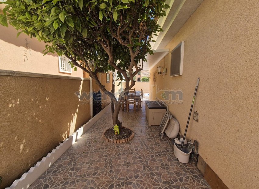 Wiederverkauf - Freistehende Villa -
Torrevieja