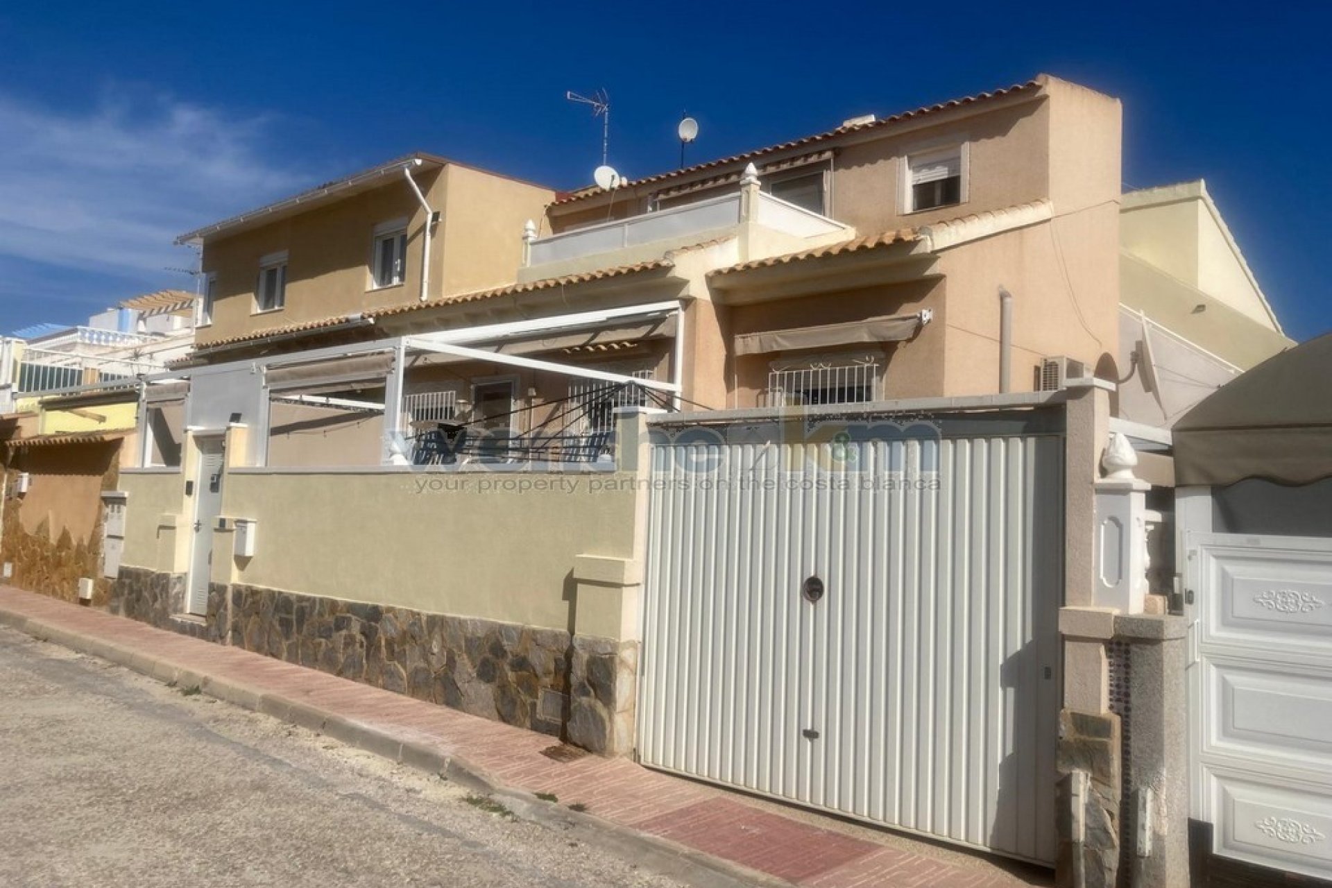 Wiederverkauf - Quatro -
Orihuela Costa - La Florida