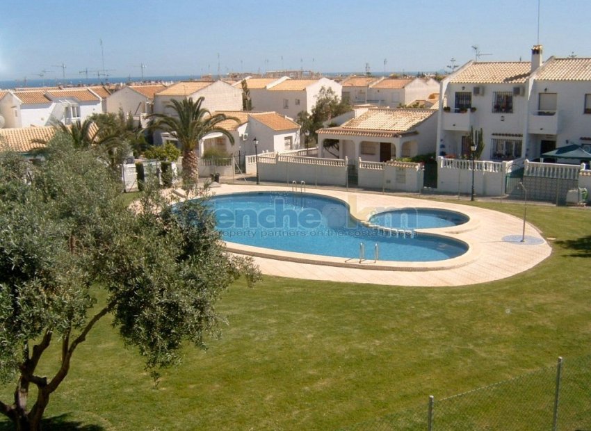 Wiederverkauf - Semi-Detached -
Orihuela Costa - La Florida