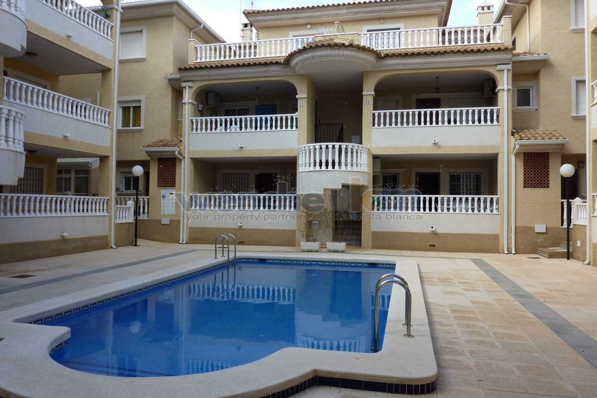 Wiederverkauf - terraced -
Orihuela Costa - La Florida