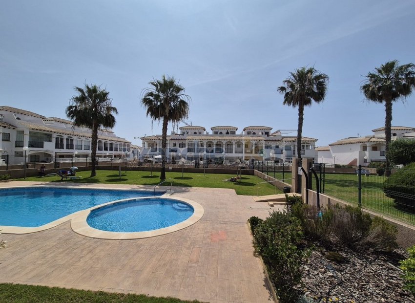 Wiederverkauf - terraced -
Orihuela Costa - Los Altos