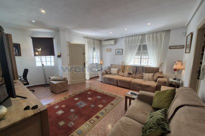 Resale - Detached Villa -
Torrevieja