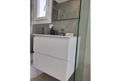 Neue Gebäude - Freistehende Villa -
Entrenaranjos
