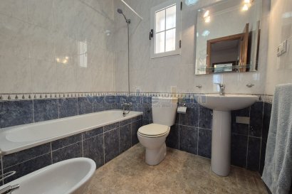 Resale - Terraced House -
Orihuela Costa - Villamartín