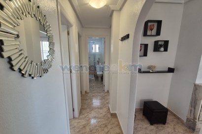 Videresalg - Frittliggende villa -
Orihuela Costa - Los Altos