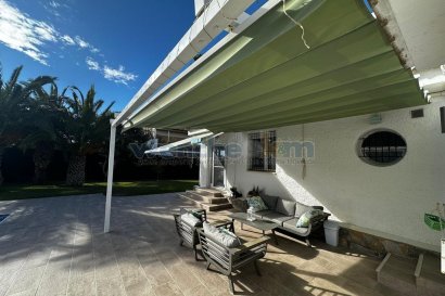 Återförsäljning - Fristående villa -
Orihuela Costa - Los Balcones
