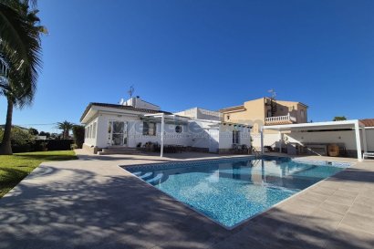 Återförsäljning - Fristående villa -
Orihuela Costa - Los Balcones