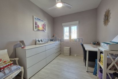 Wiederverkauf - Quatro -
Orihuela Costa - Los Altos