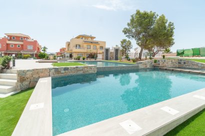 Nybyggnation - Bungalow-Lägenhet -
Torrevieja
