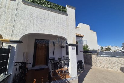 Videresalg - Quatro -
Orihuela Costa - Los Altos