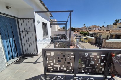 Videresalg - Quatro -
Orihuela Costa - La Florida